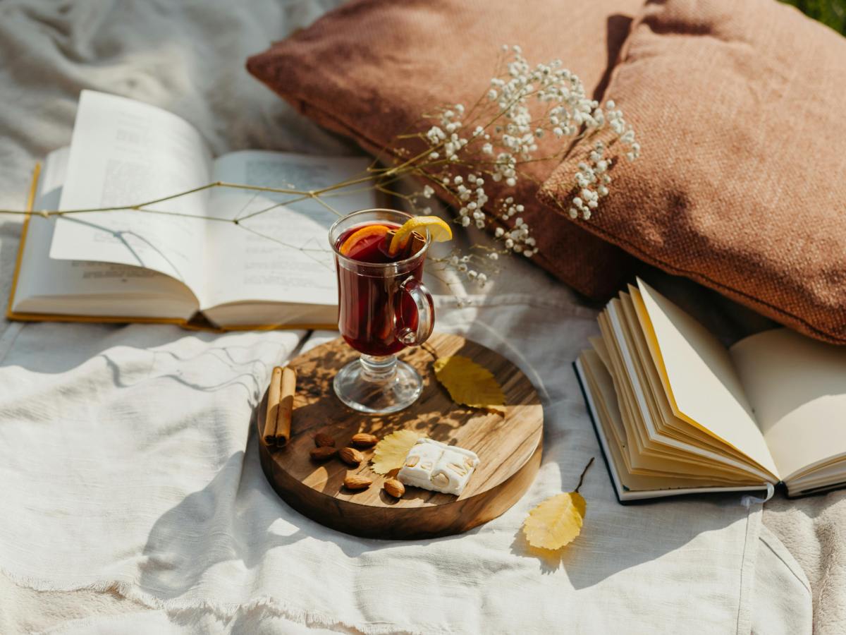 How to Price Your Book for Maximum Sales and Visibility: A Guide for Authors by Jeyran&nbsp;Main