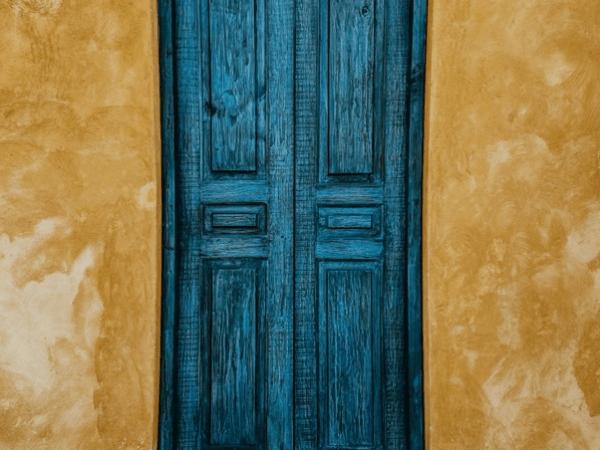 The Front Step by Roly Andrews (Book Review&nbsp;#2288)